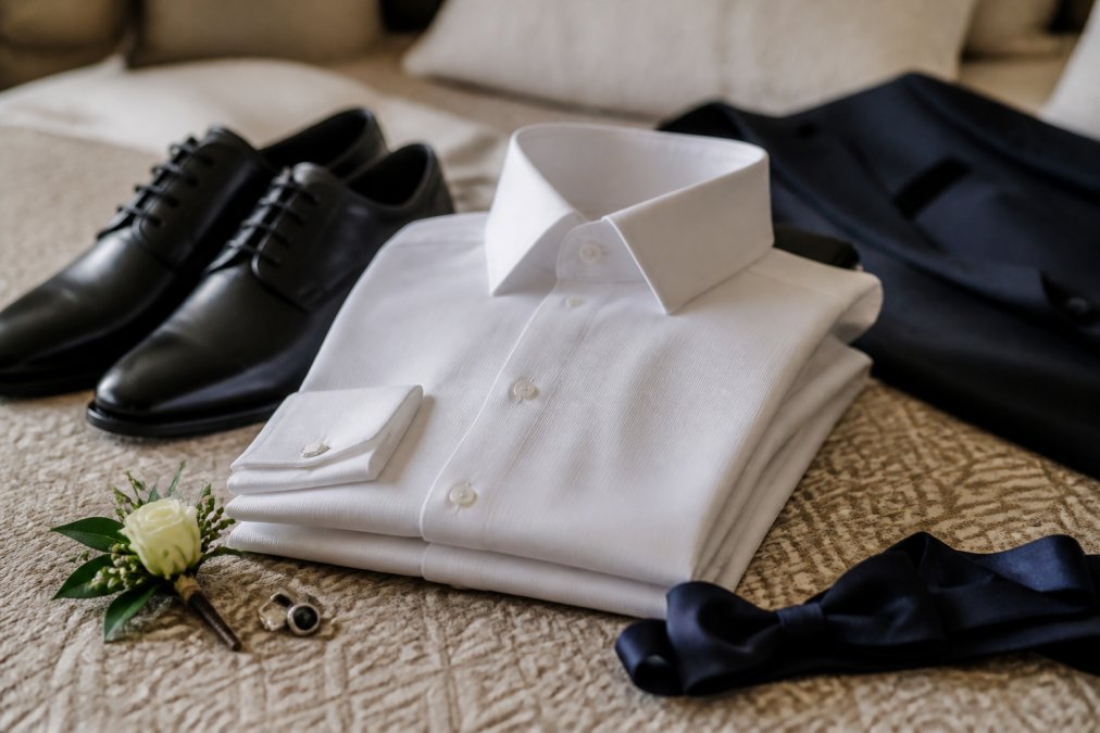 Choosing Dress Shirts for Weddings: A 2026 Guide